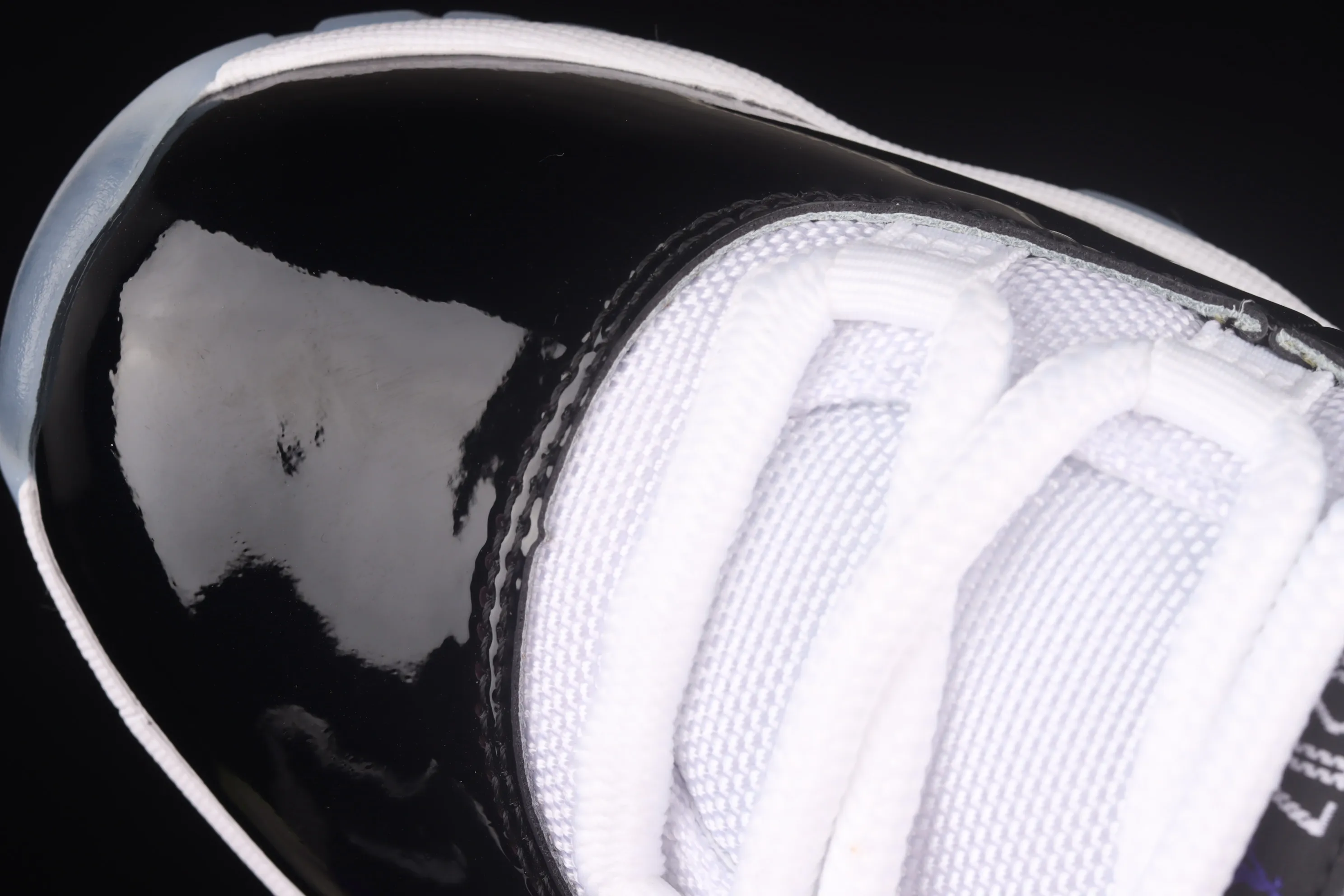 All categories Air Jordan Jordan series basketball shoes Air Jordan 11 F version Air Jordan 11Concord aj11 Concord black and white replica basketball shoes 378037-100